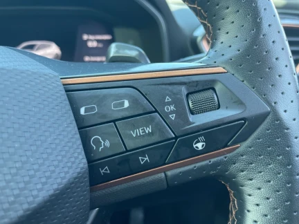 Vehicle Thumbnail 38