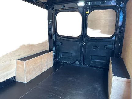 Vehicle Thumbnail 19