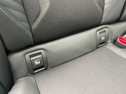 Vehicle Thumbnail 35