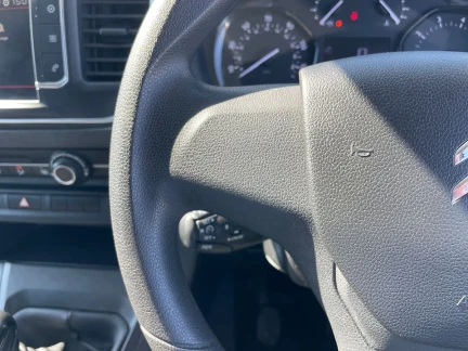 Vehicle Thumbnail 19