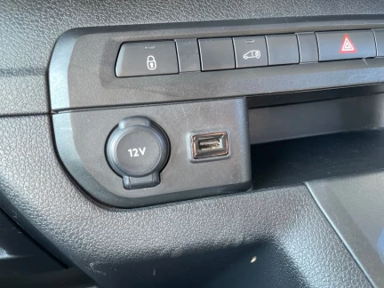 Vehicle Thumbnail 26