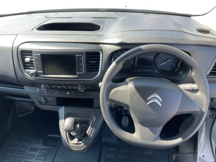 Vehicle Thumbnail 10