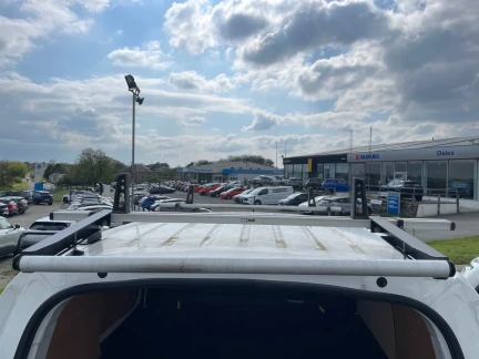 Vehicle Thumbnail 22