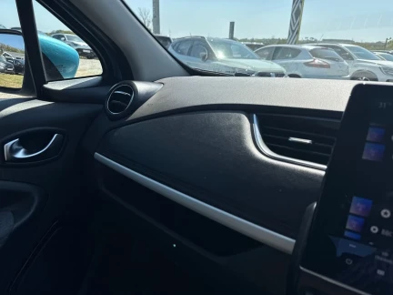 Vehicle Thumbnail 22