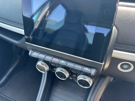 Vehicle Thumbnail 26