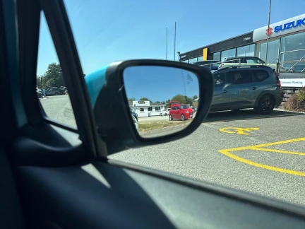 Vehicle Thumbnail 28