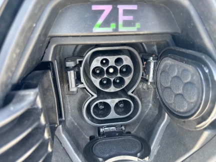 Vehicle Thumbnail 31