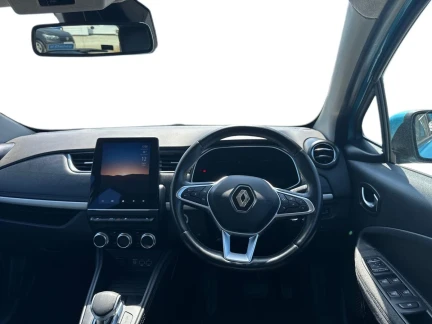 Vehicle Thumbnail 9