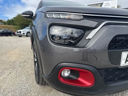 Vehicle Thumbnail 30