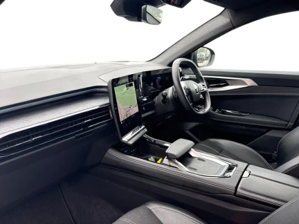 Vehicle Thumbnail 11