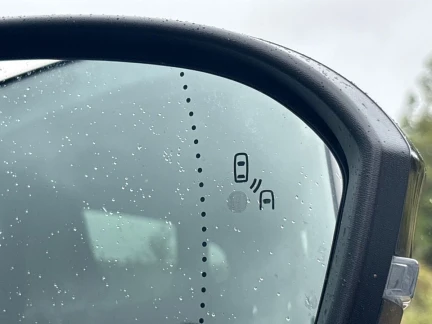 Vehicle Thumbnail 28