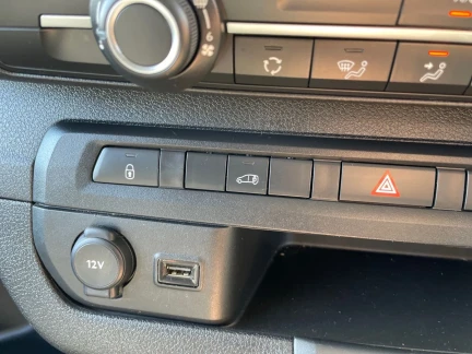Vehicle Thumbnail 22