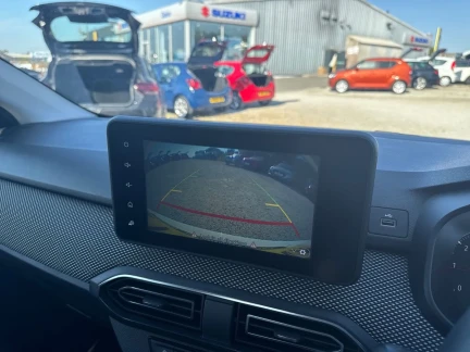 Vehicle Thumbnail 16