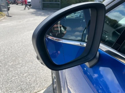 Vehicle Thumbnail 40