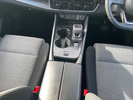 Vehicle Thumbnail 12