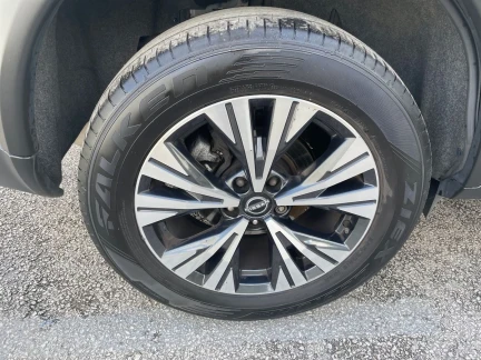 Vehicle Thumbnail 29