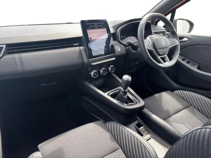 Vehicle Thumbnail 11