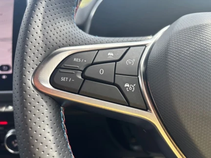 Vehicle Thumbnail 19