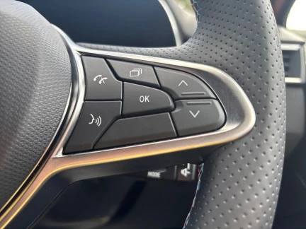 Vehicle Thumbnail 22