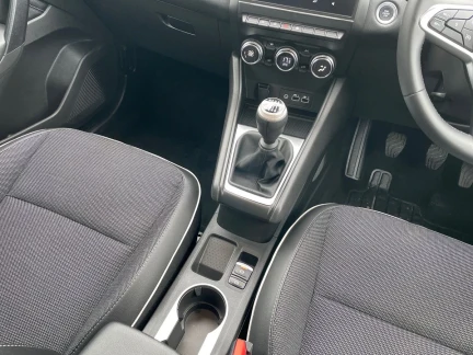 Vehicle Thumbnail 11