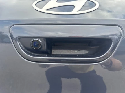 Vehicle Thumbnail 36