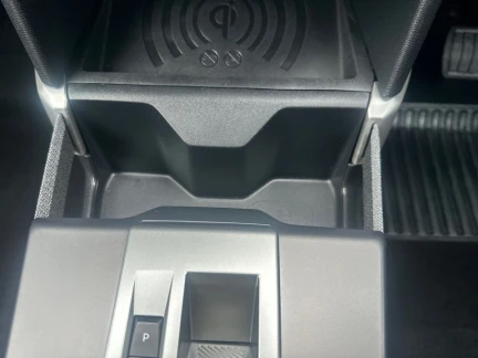 Vehicle Thumbnail 26