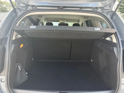 Vehicle Thumbnail 21