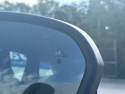 Vehicle Thumbnail 27