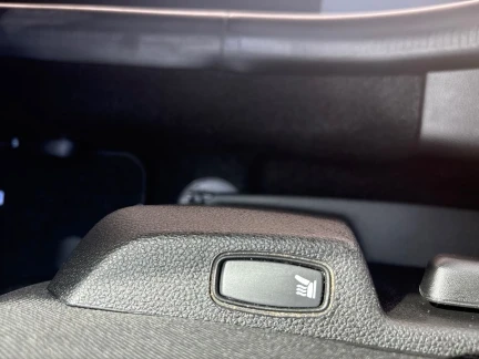 Vehicle Thumbnail 41