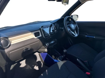 Vehicle Thumbnail 11
