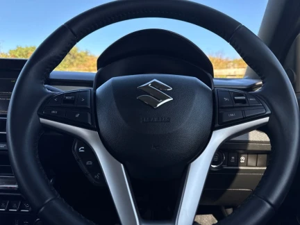 Vehicle Thumbnail 19