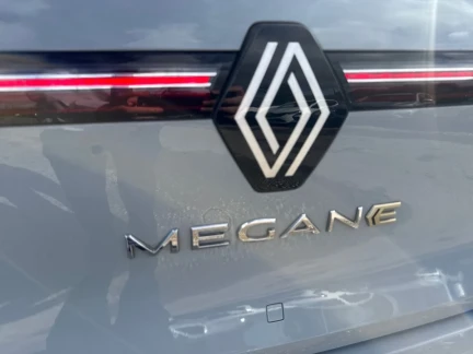 Vehicle Thumbnail 24