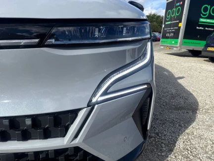 Vehicle Thumbnail 30