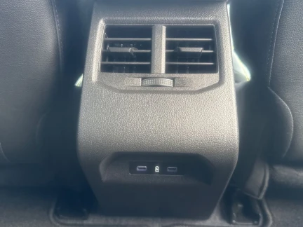 Vehicle Thumbnail 40