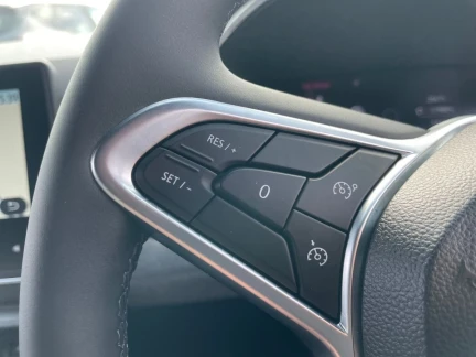 Vehicle Thumbnail 19