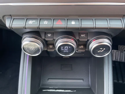 Vehicle Thumbnail 22