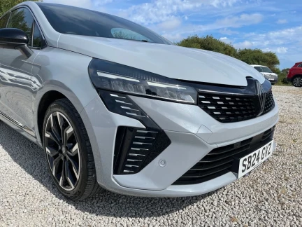 Vehicle Thumbnail 29