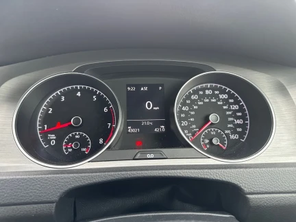 Vehicle Thumbnail 18
