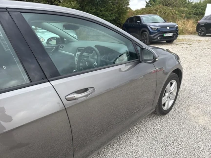 Vehicle Thumbnail 40