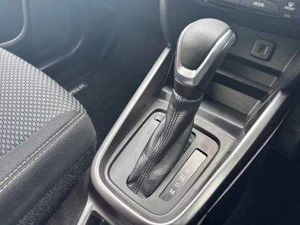 Vehicle Thumbnail 40