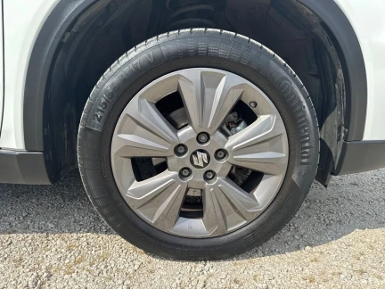 Vehicle Thumbnail 7