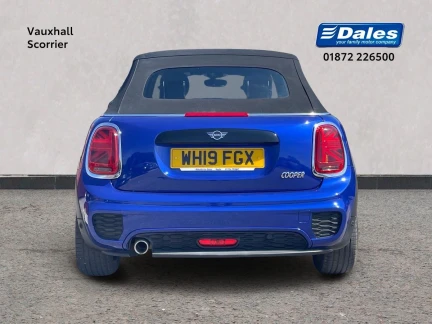 Vehicle Thumbnail 5