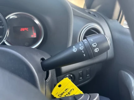 Vehicle Thumbnail 40