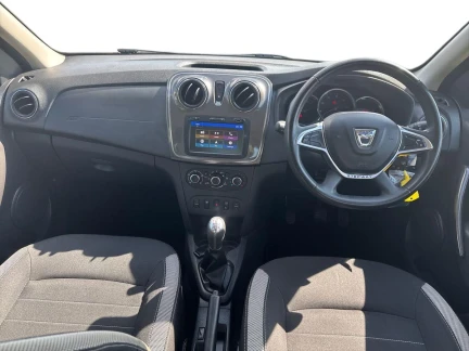 Vehicle Thumbnail 10