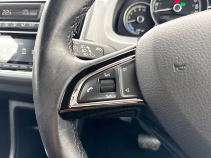 Vehicle Thumbnail 18