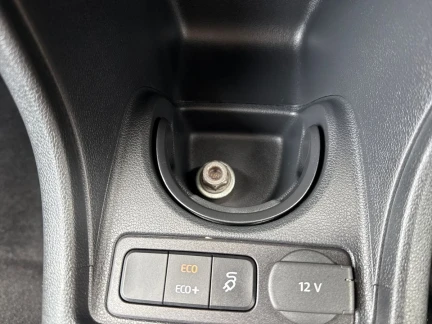 Vehicle Thumbnail 25