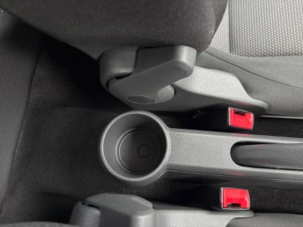 Vehicle Thumbnail 27