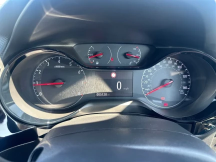 Vehicle Thumbnail 18