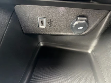 Vehicle Thumbnail 22