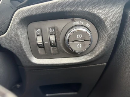 Vehicle Thumbnail 31